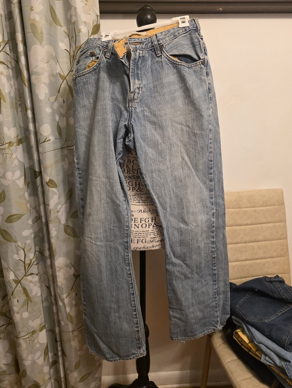 Men's Light Blue Denim Jeans - Classic Straight Fit